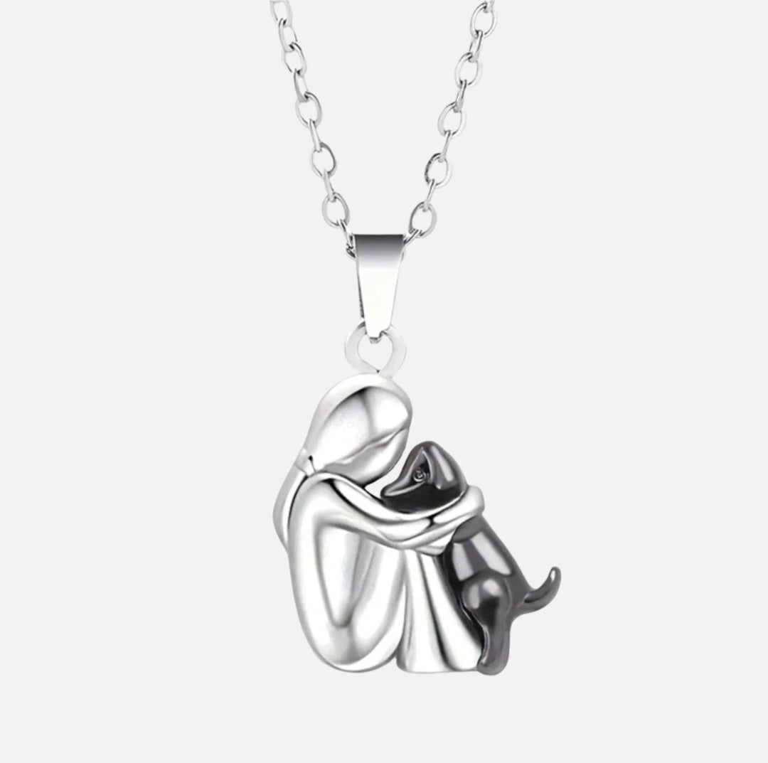 Elina - Halsband med hundformad hänge