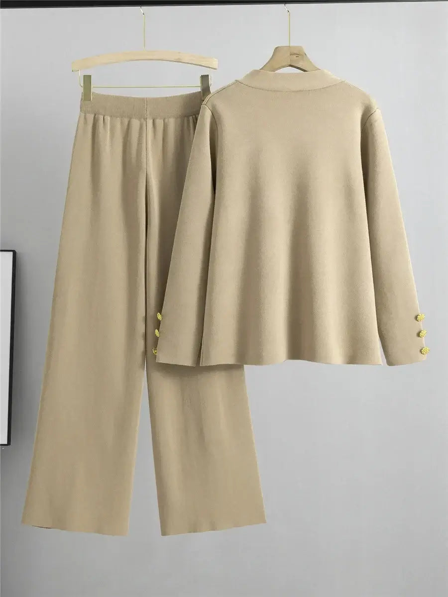 Mira| Elegant ensemble