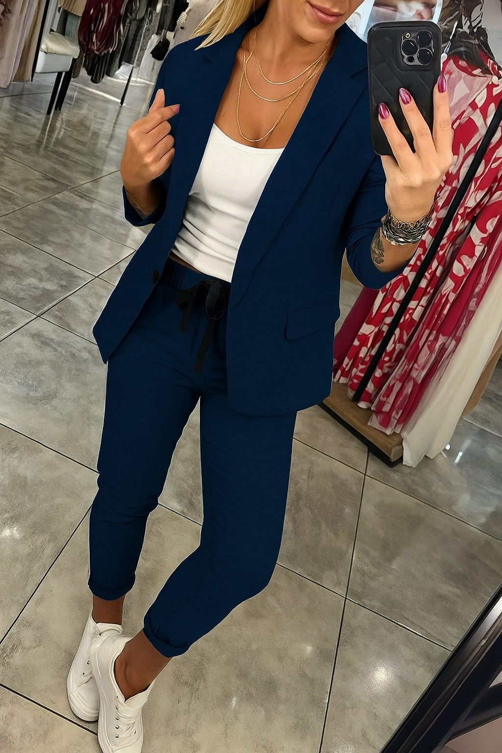 Isabelle | Elegant set med mjuk jacka och lösa mjukisbyxor