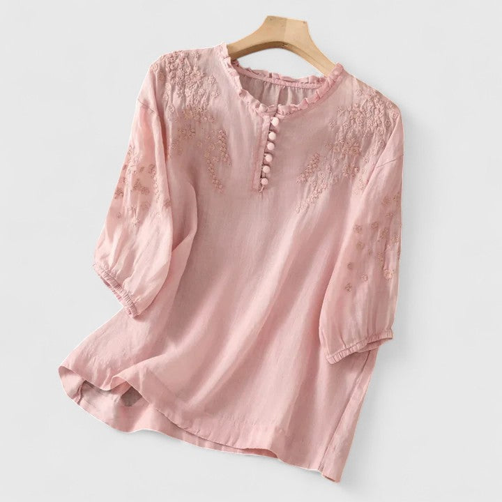 Noora | Sorelia – Blus i broderade axlar