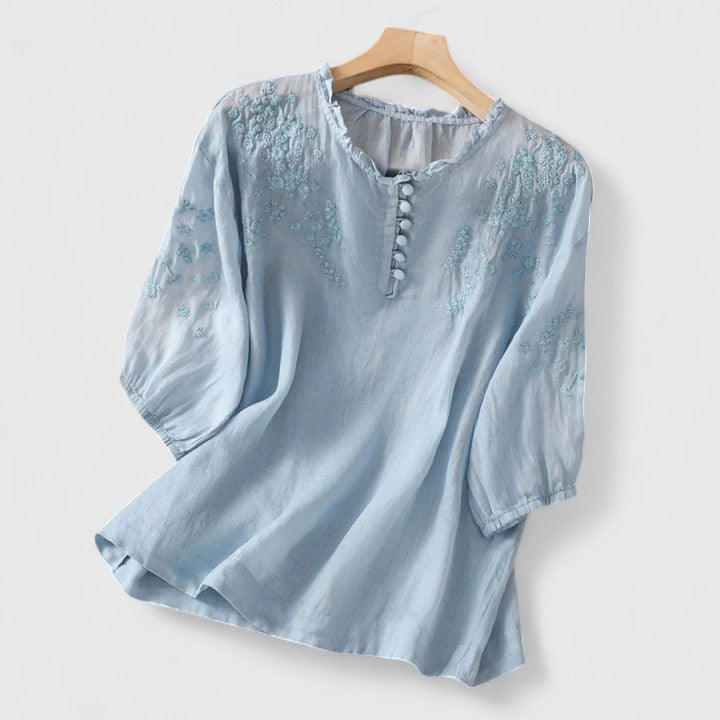 Noora | Sorelia – Blus i broderade axlar