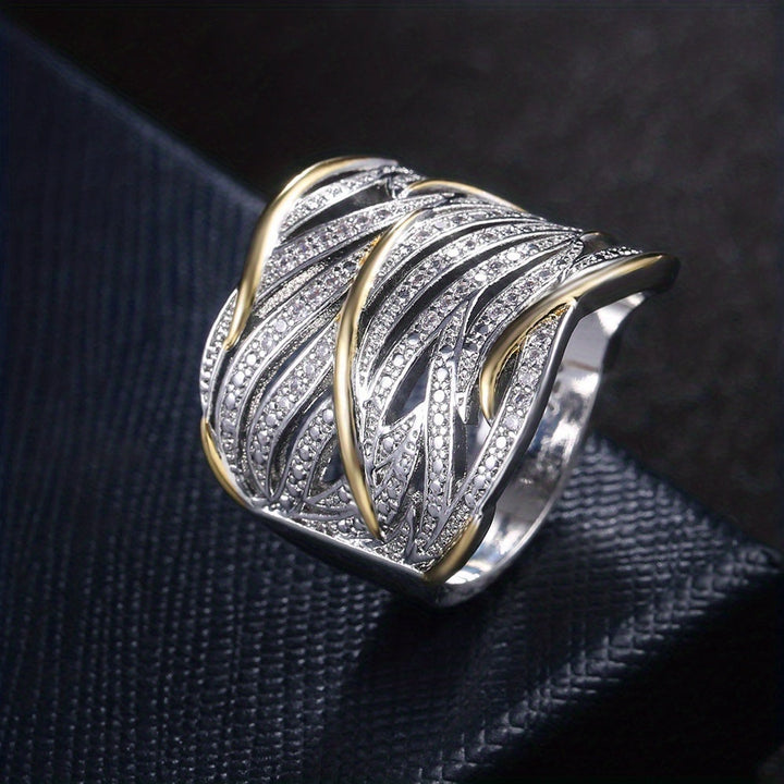Elegant Flerlagers Tvinnad Ring
